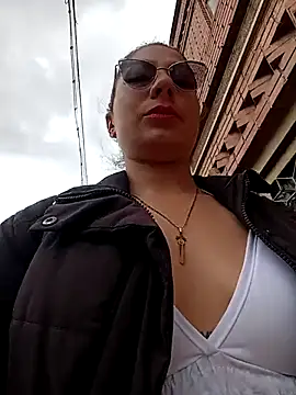 Snapshot of VALERY-03_ chatting on 21, 5, 2026 VALERY-03 online show from 21, 5, 2026