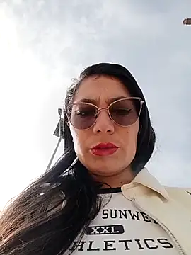 Snapshot of VALERY-03_ chatting on 28, 5, 2026 VALERY-03 online show from 28, 5, 2026