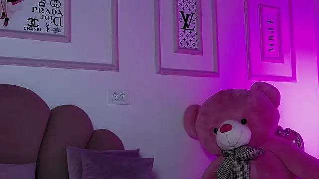 Abby  White online show from 12, 10, 2025