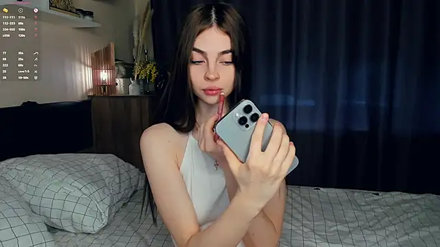 MaryJacksoon online show from 1, 2, 2026