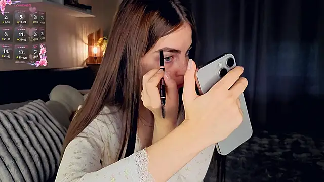 MaryJacksoon online show from 19, 10, 2025