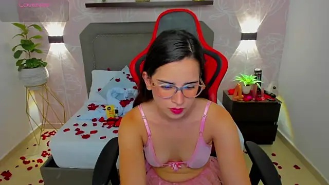 Snapshot of angelica_dymond chatting on 14, 2, 2025 angelica dymond online show from 14, 2, 2025