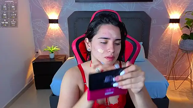Snapshot of angelica_dymond chatting on 11, 9, 2025 angelica dymond online show from 11, 9, 2025