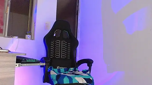 giuliana andrade online show from 18, 4, 2026