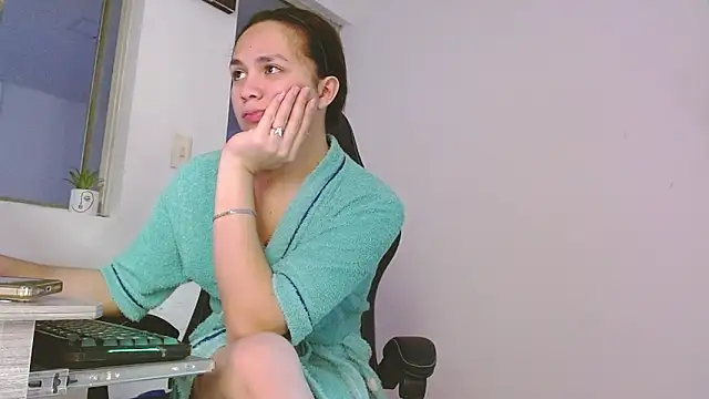 giuliana andrade online show from 4, 4, 2026