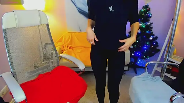 EricaAndPenelopa online show from 24, 12, 2024