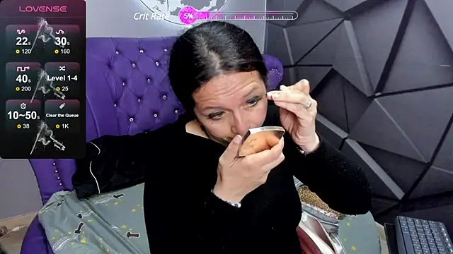 Caliia Oith  online show from 31, 1, 2025