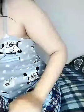 Snapshot of Tota_Khan chatting on 4, 2, 2025 Tota Khan online show from 4, 2, 2025