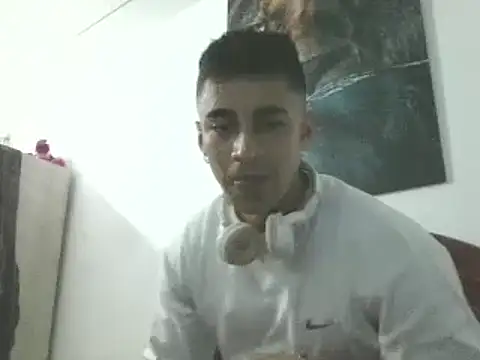 Snapshot of Danifornari chatting on 4, 12, 2024 Danifornari online show from 4, 12, 2024