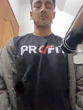 Snapshot of Danifornari chatting on 31, 10, 2025 Danifornari online show from 31, 10, 2025