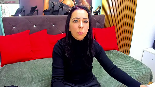 LauraSin online show from 16, 2, 2026