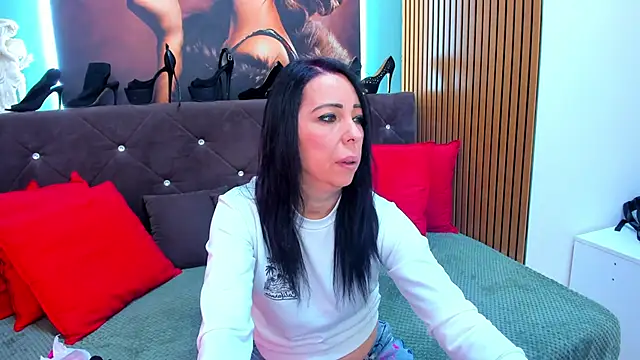 LauraSin online show from 24, 2, 2026