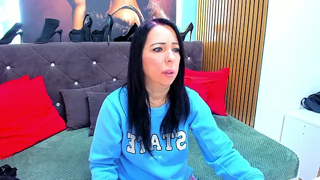 LauraSin online show from 1, 3, 2026