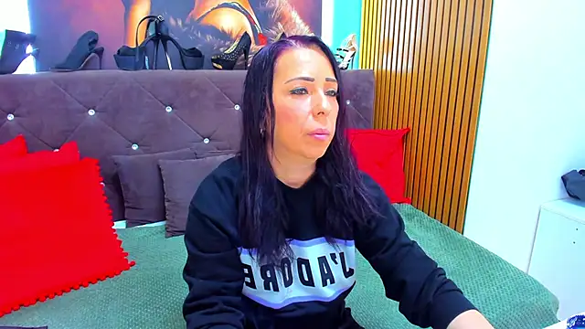 Snapshot of LauraSin chatting on 20, 5, 2026 LauraSin online show from 20, 5, 2026