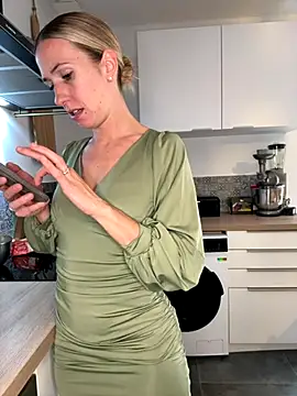 lola tentatiion online show from 26, 9, 2025