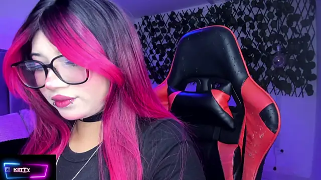 Kitty Gang online show from 14, 2, 2026