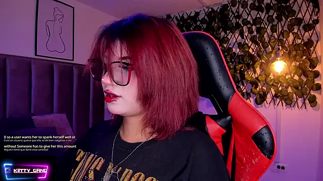 Kitty Gang online show from 25, 11, 2025