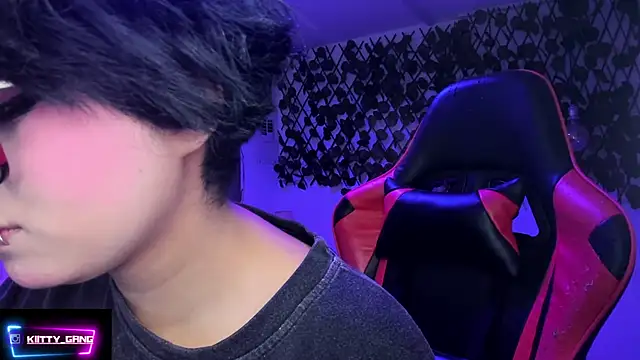 Kitty Gang online show from 28, 2, 2026