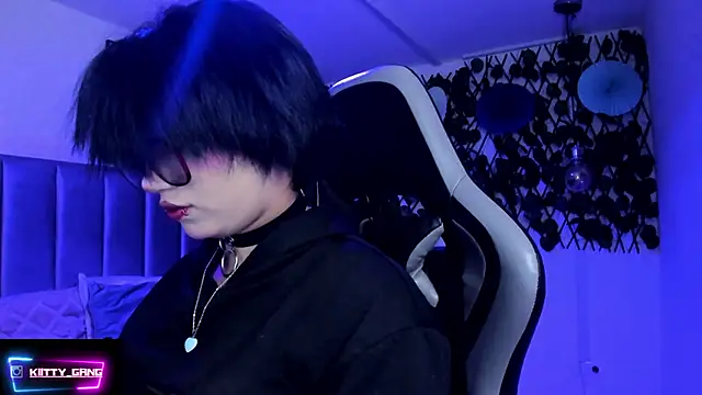 Kitty Gang online show from 12, 3, 2026