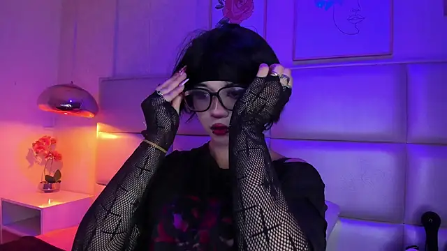 Kitty Gang online show from 8, 6, 2026