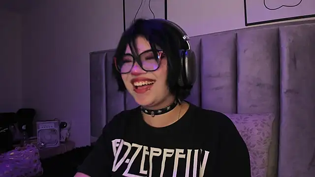 Kitty Gang online show from 5, 6, 2026