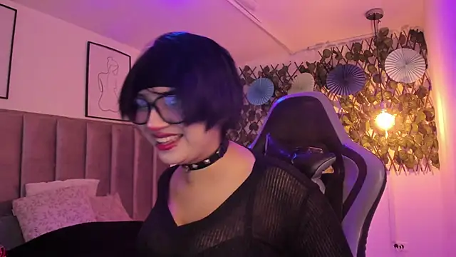 Kitty Gang online show from 18, 4, 2026