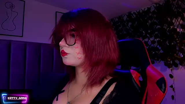 Kitty Gang online show from 18, 11, 2025