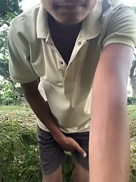 Snapshot of ShroveRising chatting on 17, 10, 2025 ShroveRising online show from 17, 10, 2025