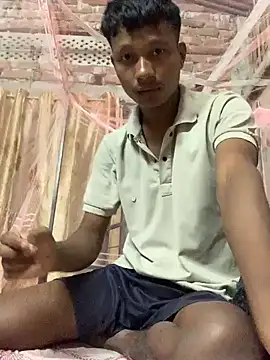 Snapshot of ShroveRising chatting on 13, 11, 2025 ShroveRising online show from 13, 11, 2025