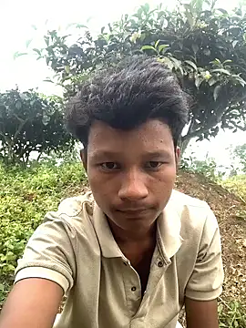 Snapshot of ShroveRising chatting on 29, 10, 2025 ShroveRising online show from 29, 10, 2025