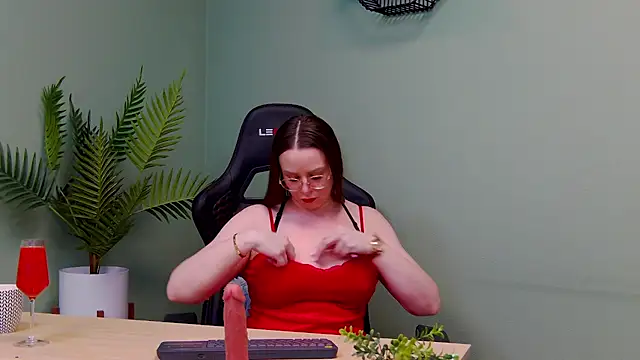 AngellaWhitte online show from 14, 2, 2025