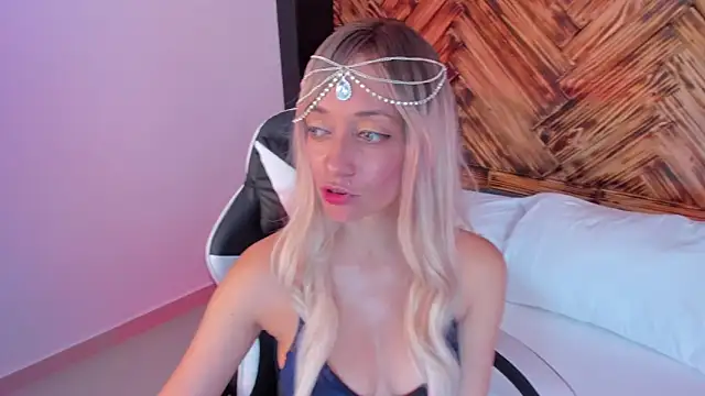 emma collson online show from 10, 11, 2025