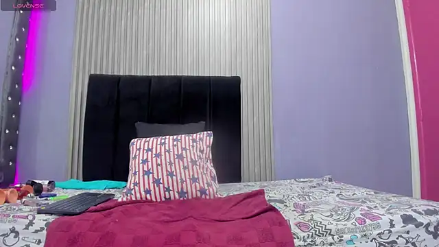 Cindy milf online show from 28, 6, 2026