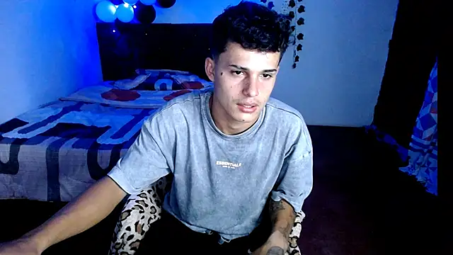 Snapshot of freddy_romas chatting on 26, 10, 2025 freddy romas online show from 26, 10, 2025