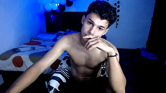 Snapshot of freddy_romas chatting on 4, 11, 2025 freddy romas online show from 4, 11, 2025