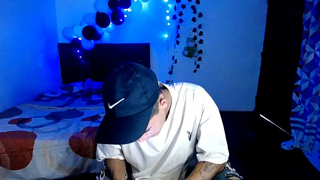 Snapshot of freddy_romas chatting on 25, 11, 2025 freddy romas online show from 25, 11, 2025