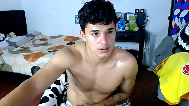 Snapshot of freddy_romas chatting on 18, 6, 2026 freddy romas online show from 18, 6, 2026