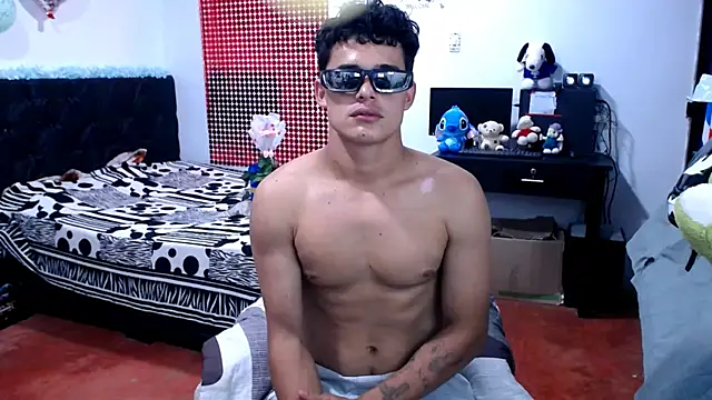 Snapshot of freddy_romas chatting on 16, 7, 2026 freddy romas online show from 16, 7, 2026
