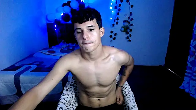 Snapshot of freddy_romas chatting on 16, 11, 2025 freddy romas online show from 16, 11, 2025