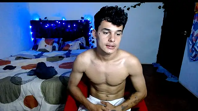 Snapshot of freddy_romas chatting on 14, 9, 2025 freddy romas online show from 14, 9, 2025