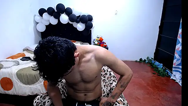 Snapshot of freddy_romas chatting on 10, 10, 2025 freddy romas online show from 10, 10, 2025