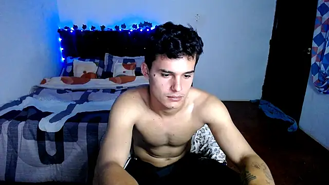 Snapshot of freddy_romas chatting on 26, 9, 2025 freddy romas online show from 26, 9, 2025