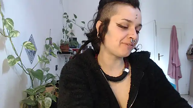 kinkyspirali online show from 4, 3, 2026