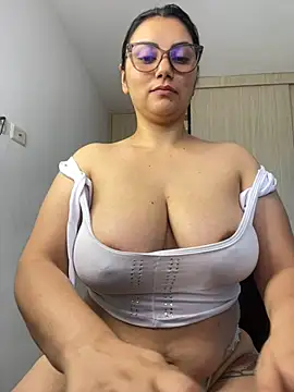 Lili-52 online show from 1, 2, 2025