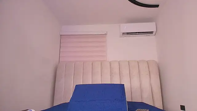 Snapshot of luce_williams chatting on 18, 11, 2025 luce williams online show from 18, 11, 2025