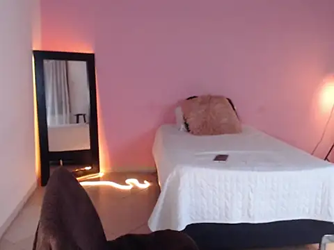 selene gils online show from 22, 4, 2026