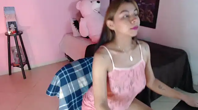 selene gils online show from 19, 2, 2025