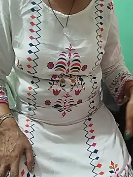 Snapshot of Saroj-Shah chatting on 28, 7, 2026 Saroj-Shah online show from 28, 7, 2026
