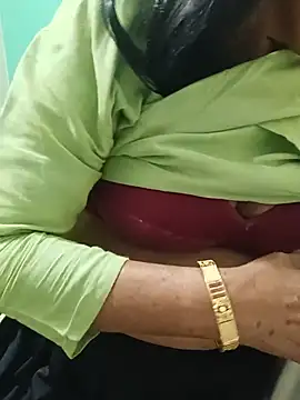 Snapshot of Saroj-Shah chatting on 23, 6, 2026 Saroj-Shah online show from 23, 6, 2026