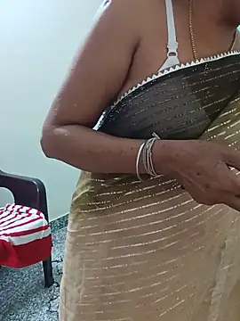 Snapshot of Saroj-Shah chatting on 1, 7, 2026 Saroj-Shah online show from 1, 7, 2026